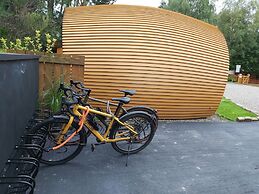 Eriskay Guest House and Aviemore Glamping