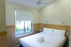 Shoal Bay Holiday Park