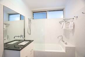 Shoal Bay Holiday Park