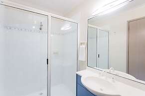 Shoal Bay Holiday Park