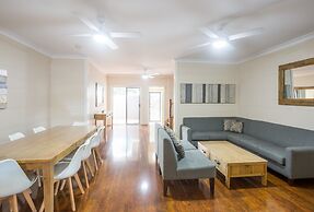 Shoal Bay Holiday Park