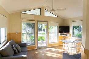 Shoal Bay Holiday Park