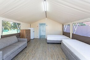 Shoal Bay Holiday Park