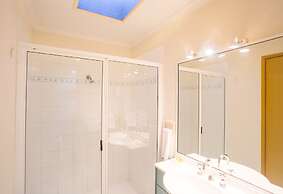 Fingal Bay Holiday Park