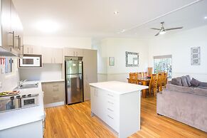 Fingal Bay Holiday Park