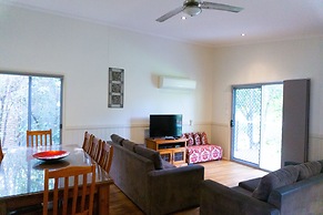 Fingal Bay Holiday Park