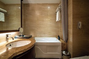 Nhat Ha L'Opera Hotel