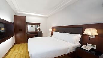 Nhat Ha L'Opera Hotel