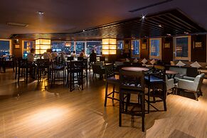 Nhat Ha L'Opera Hotel