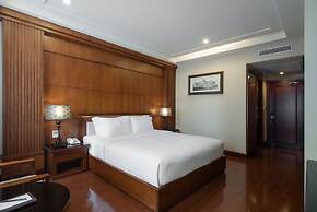 Nhat Ha L'Opera Hotel