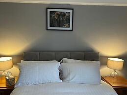 The George Hotel