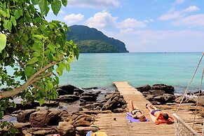 Phi Phi Sea Sky Resort