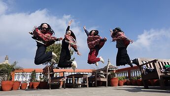 Peaceful Cottage & Cafe du Mont