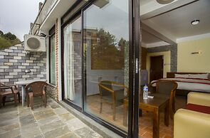 Peaceful Cottage & Cafe du Mont