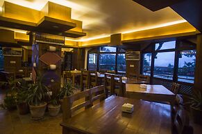 Peaceful Cottage & Cafe du Mont