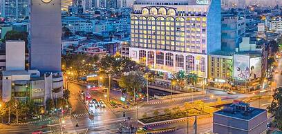 The Quarter Hualamphong by UHG
