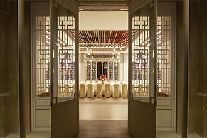 The Quarter Hualamphong by UHG