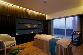 The Quarter Hualamphong by UHG