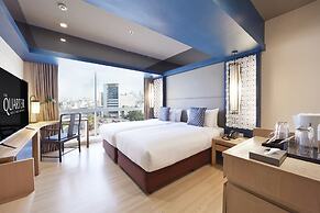 The Quarter Hualamphong by UHG