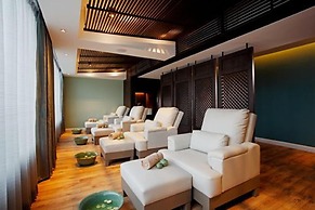 The Quarter Hualamphong by UHG