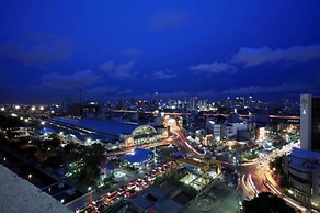 The Quarter Hualamphong by UHG