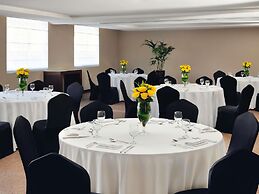 Movenpick Hotel Apartments Al Mamzar Dubai
