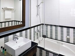 Movenpick Hotel Apartments Al Mamzar Dubai