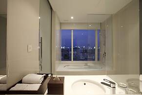 Centara Watergate Pavilion Hotel Bangkok