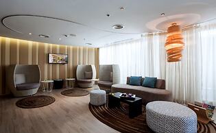 Centara Watergate Pavilion Hotel Bangkok