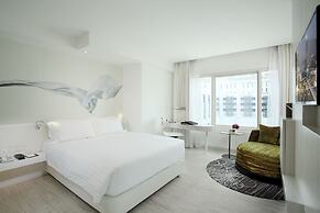 Centara Watergate Pavilion Hotel Bangkok