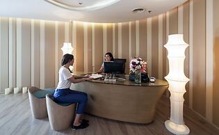 Centara Watergate Pavilion Hotel Bangkok