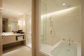 Centara Watergate Pavilion Hotel Bangkok
