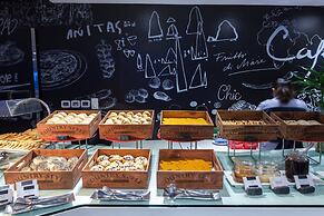 Centara Watergate Pavilion Hotel Bangkok