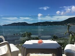 The Front Hotel and Apartment