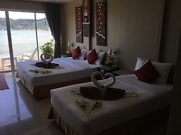 The Front Hotel and Apartment