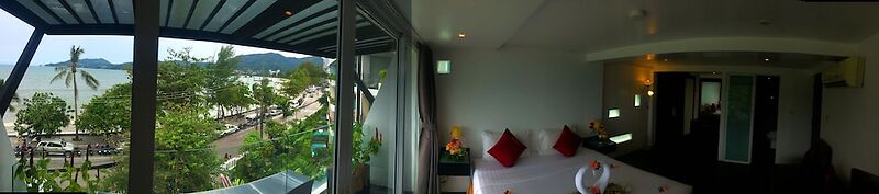 The Front Hotel and Apartment