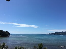 The Front Hotel and Apartment