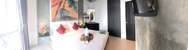 The Front Hotel and Apartment