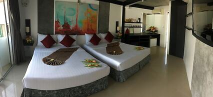 The Front Hotel and Apartment