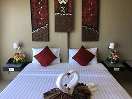 The Front Hotel and Apartment