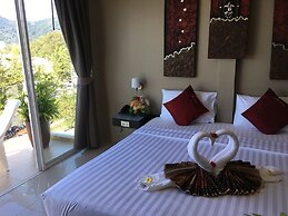 The Front Hotel and Apartment