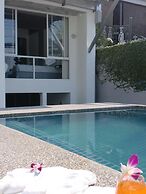 The Front Hotel and Apartment