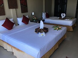 The Front Hotel and Apartment