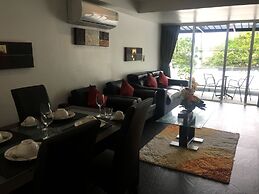 The Front Hotel and Apartment