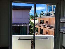 The Front Hotel and Apartment