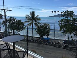 The Front Hotel and Apartment