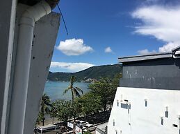 The Front Hotel and Apartment