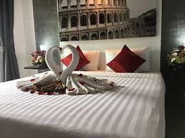 The Front Hotel and Apartment