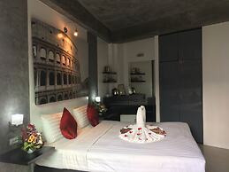 The Front Hotel and Apartment