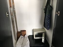 The Front Hotel and Apartment